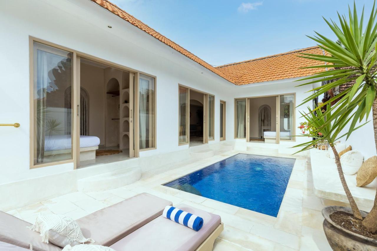 Villa Canggu Beach Coconut - walking distance to Beach & Bars! - B&B