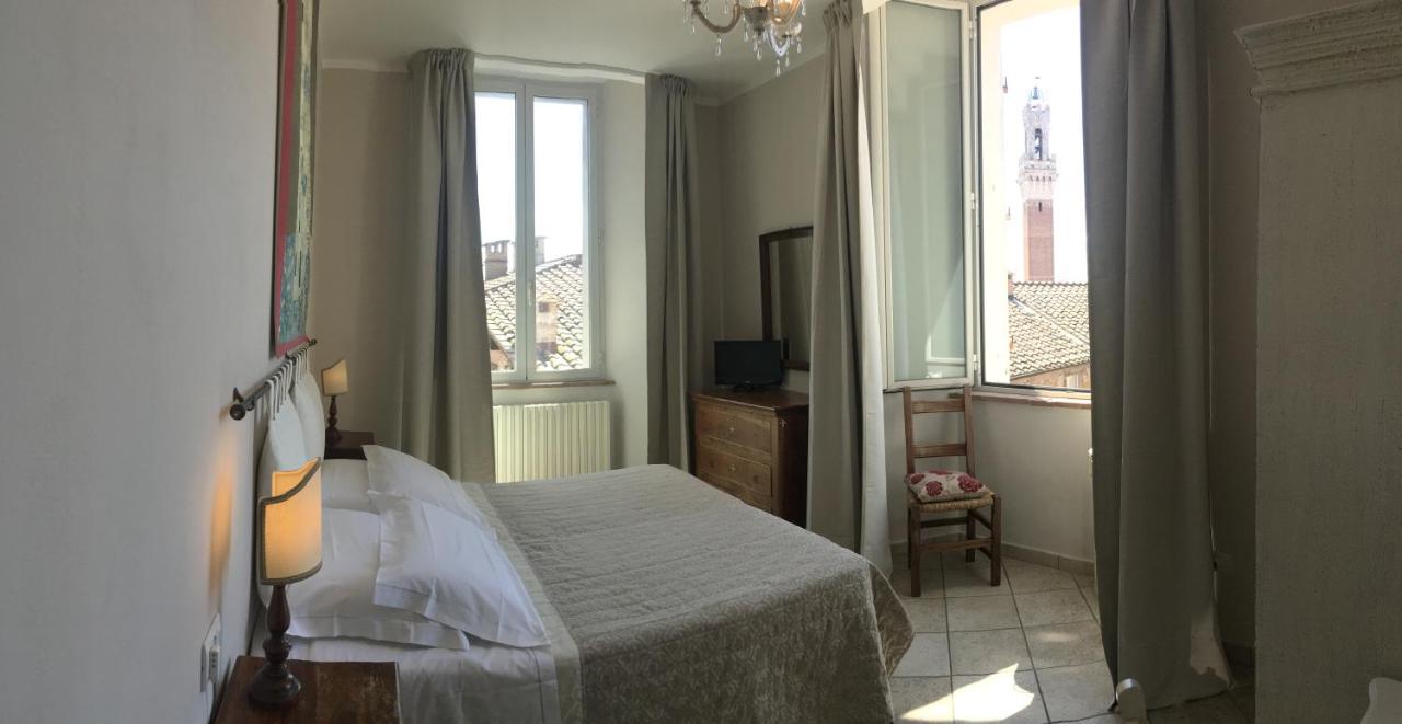 B&B Siena - I Terzi Di Siena - Rooms Only - Bed and Breakfast Siena