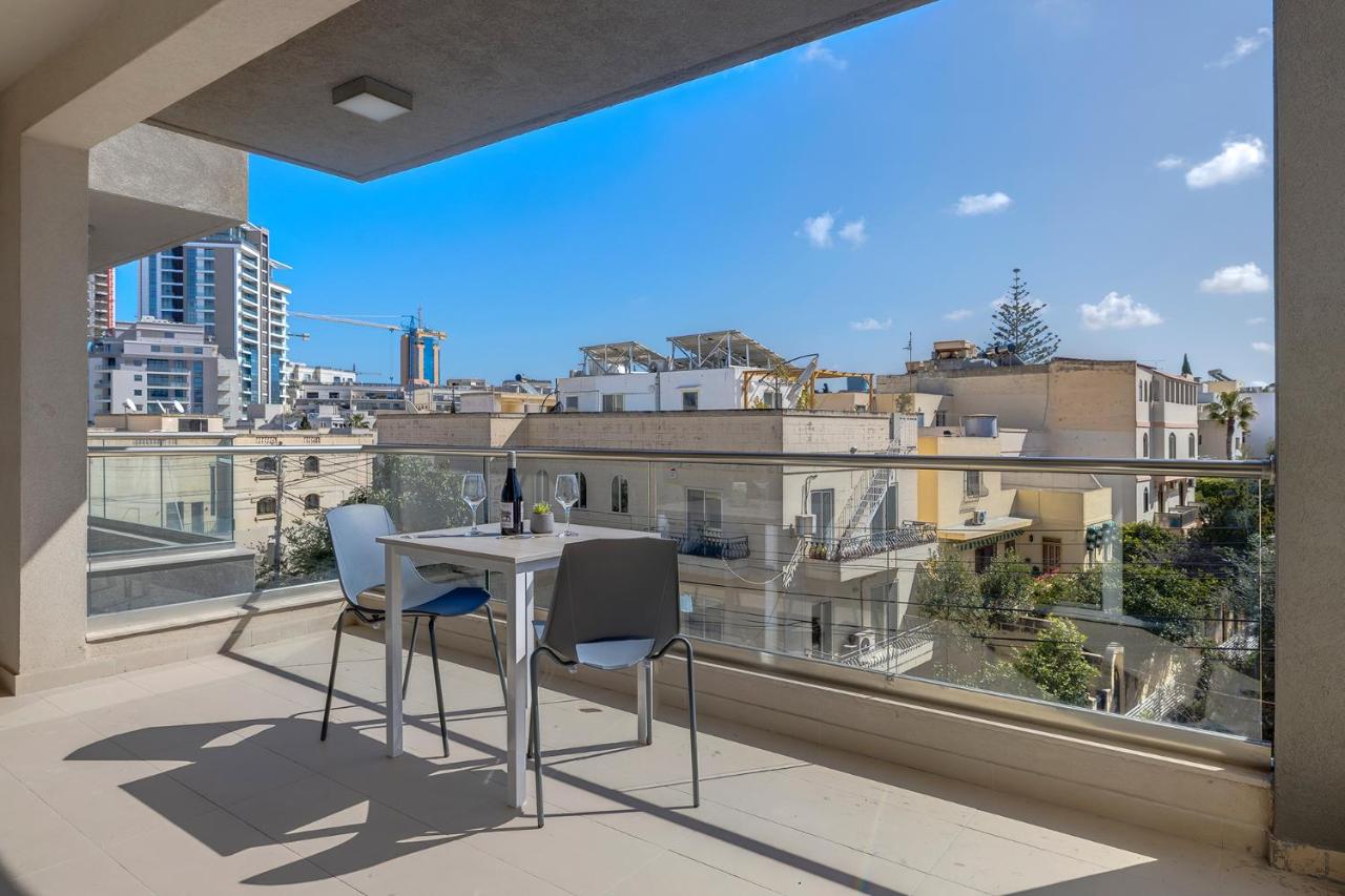 B&B San Ġiljan - Modern 1BR Apartment in central St Julian's - Bed and Breakfast San Ġiljan