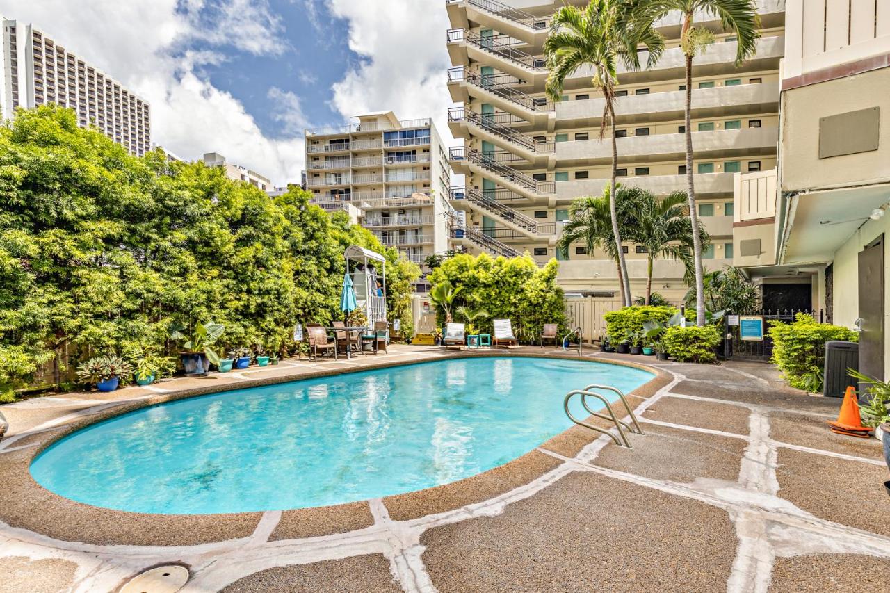 Picturesque Hotel Room with Private Balcony in Waikiki! - Bed and Breakfast Honolulu