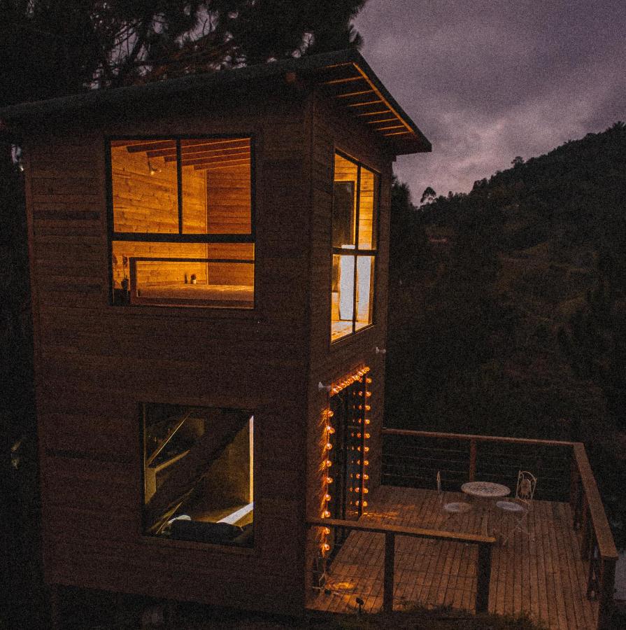 Cabañas Refugio Himalaya - B&B Guatapé