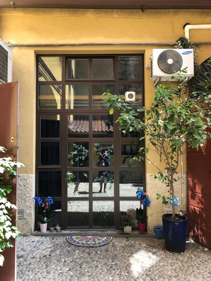 Creative Cozy Loft Navigli Tortona for Family - B&B Milano