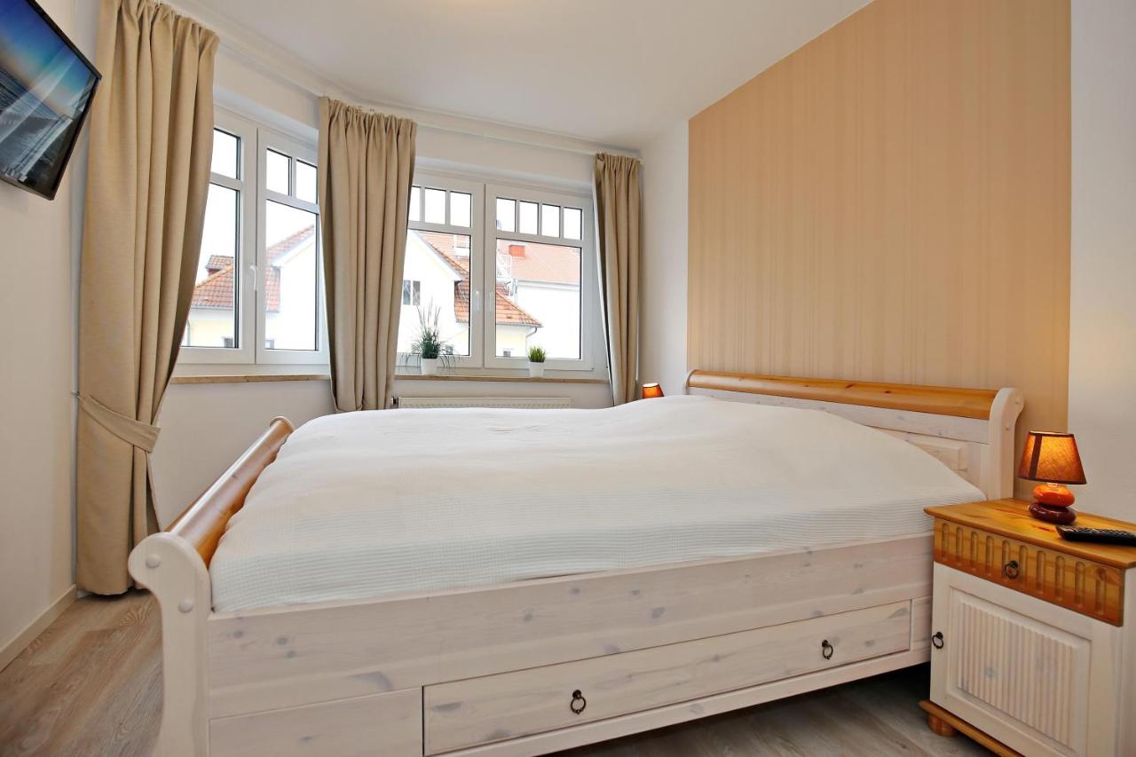 Apartment mit Balkon
