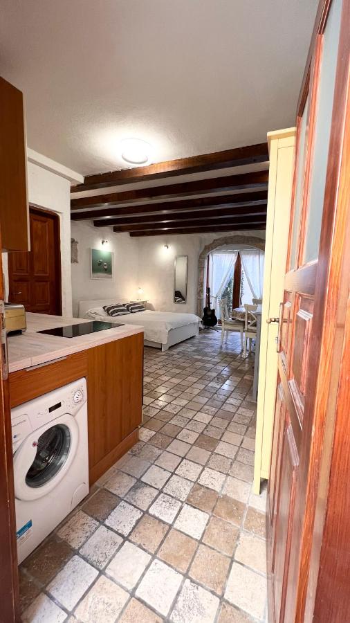 Guesthouse F - Ferienwohnung Split