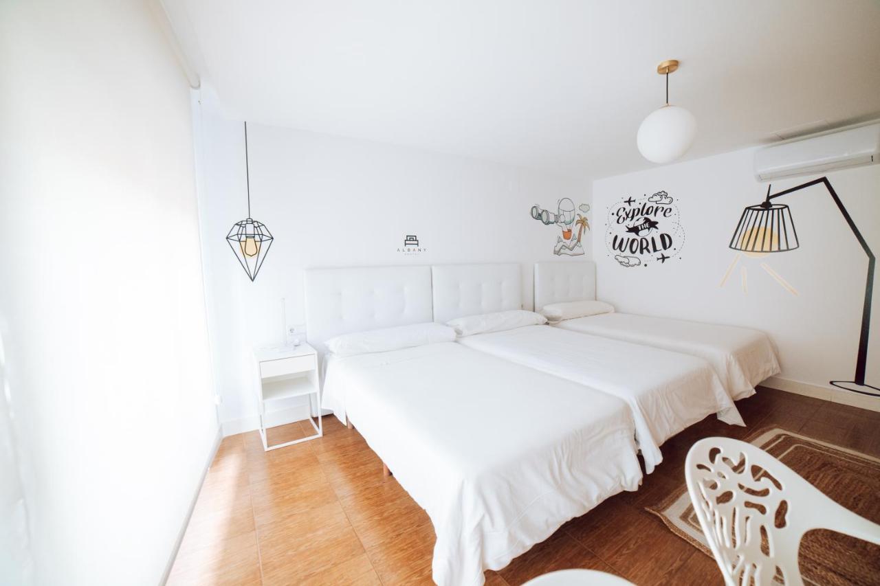 Triple Room with Bathroom