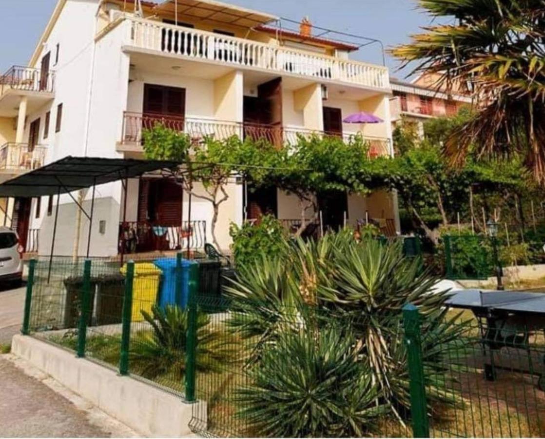 Apartman Petra s pogledom na more - B&B