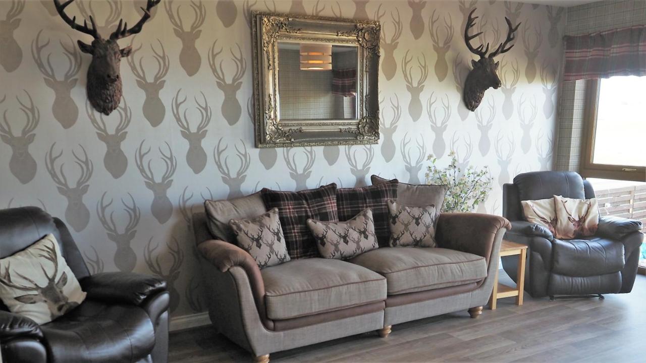 Valhalla Brae, 3 Bed House on NC500 with Beautiful Castle and Sea Views - Ferienwohnung Keiss