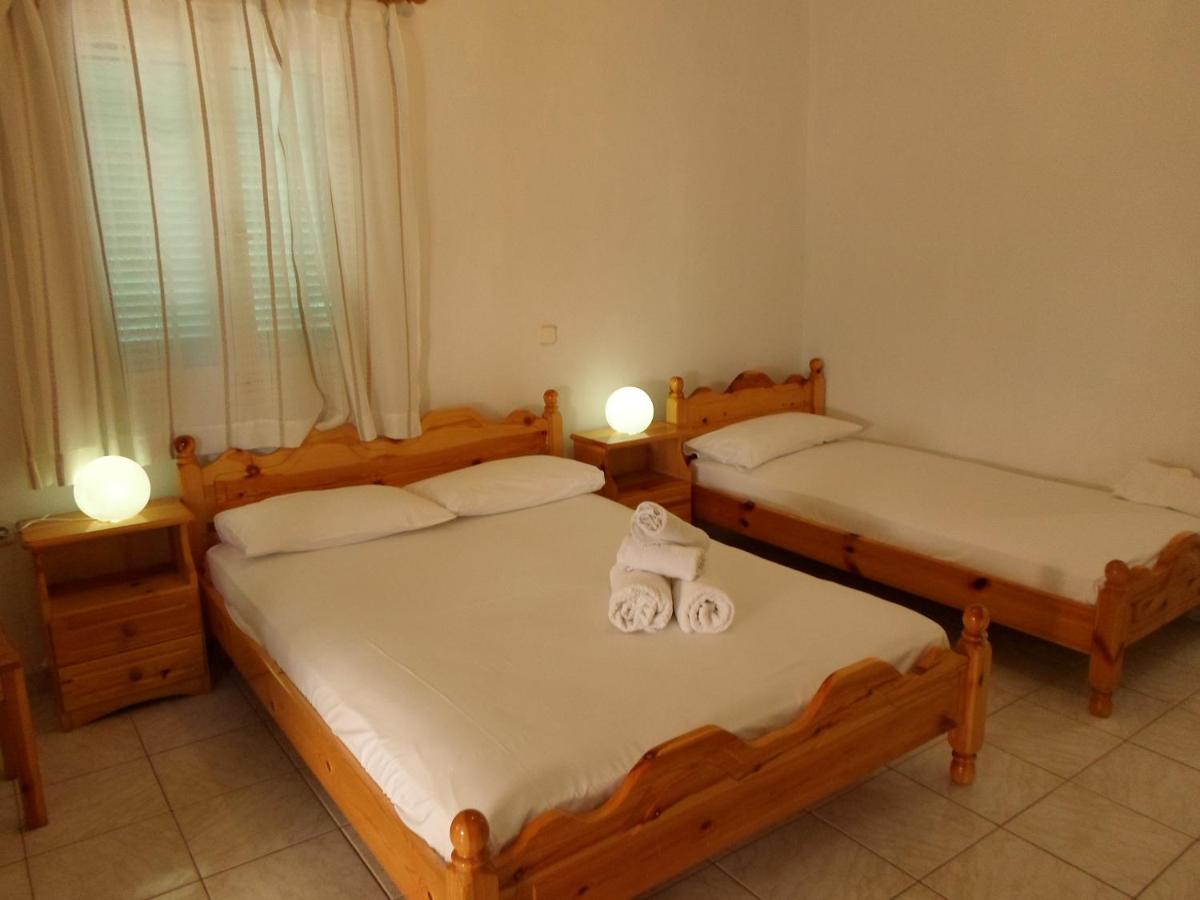 Studio (3 Adults)