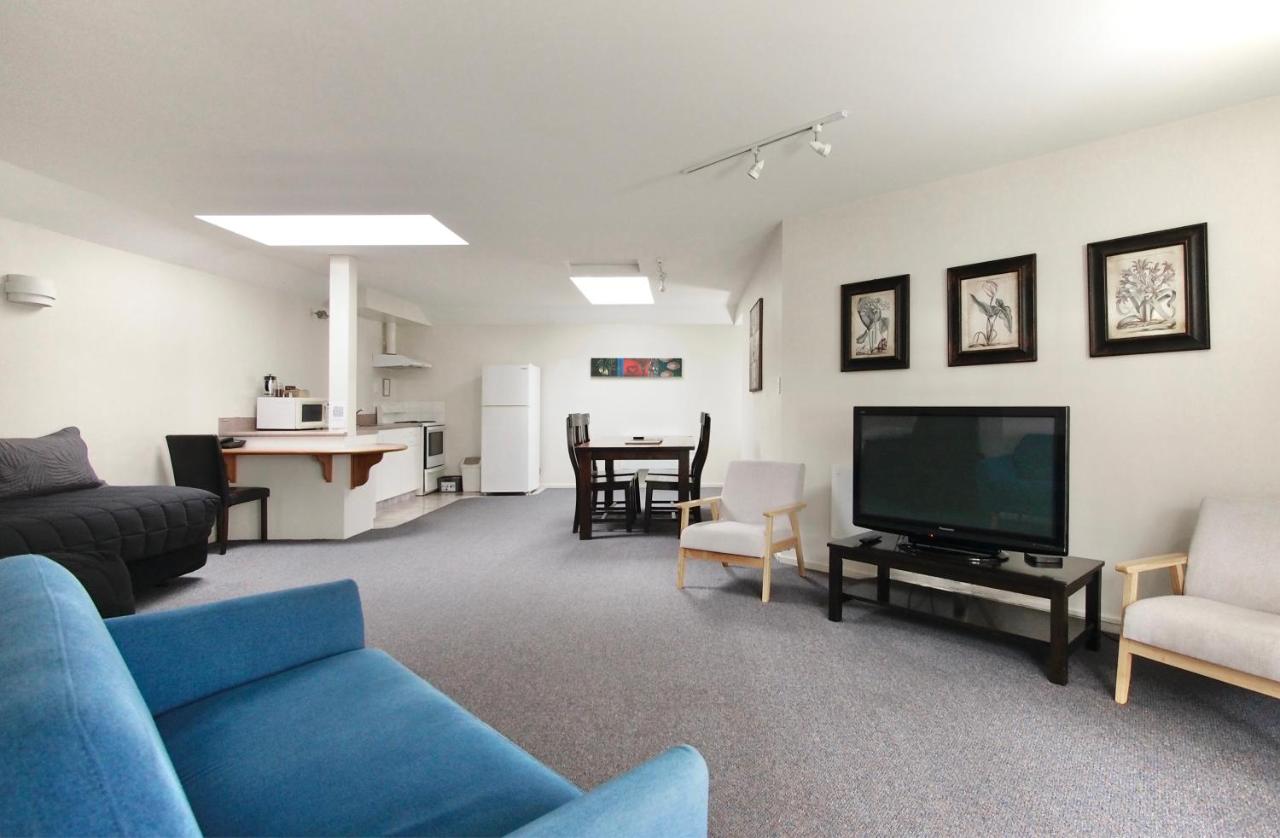 One-Bedroom Access Apartment