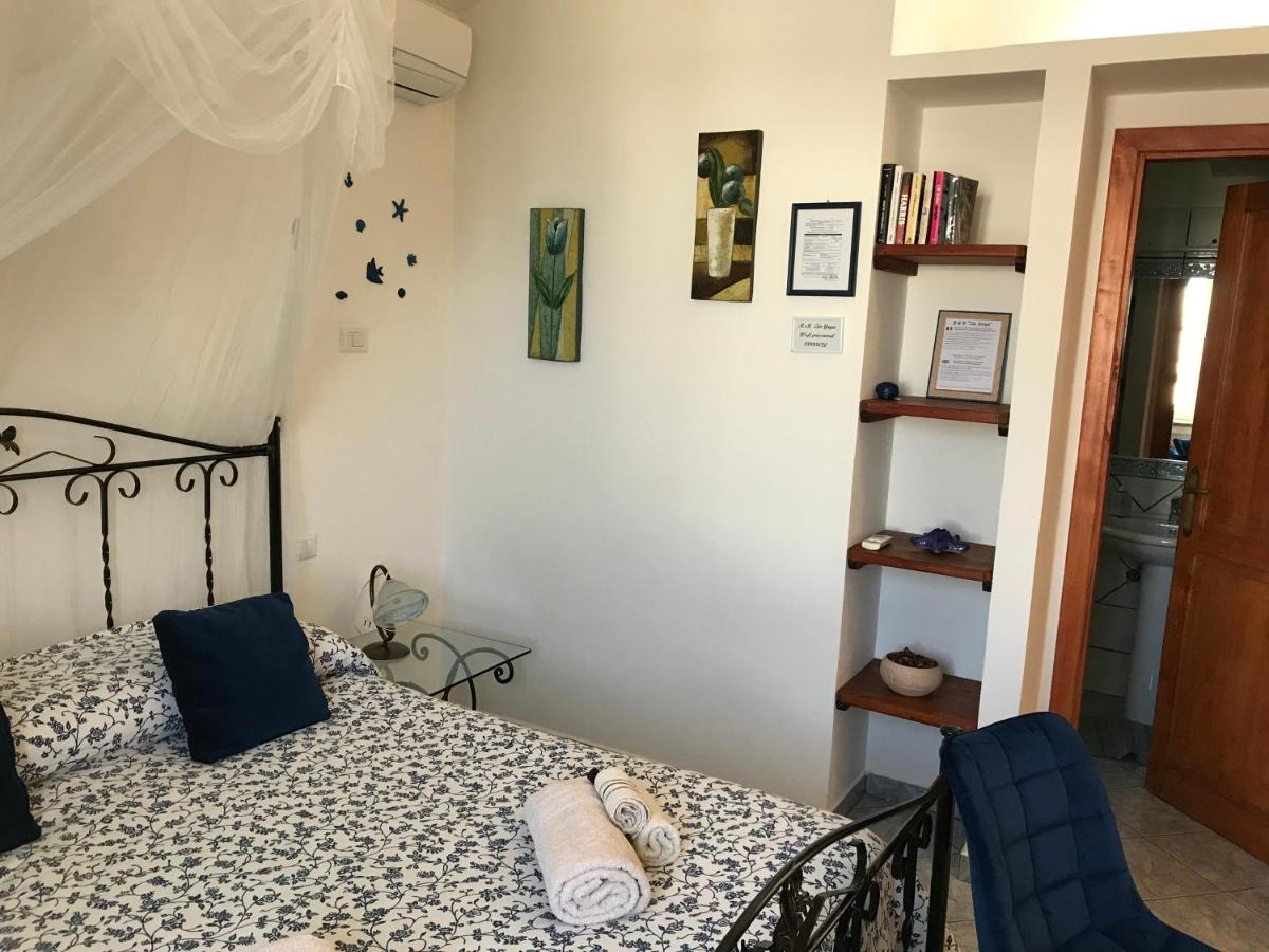 Deluxe Doppelzimmer mit seitlichem Meerblick