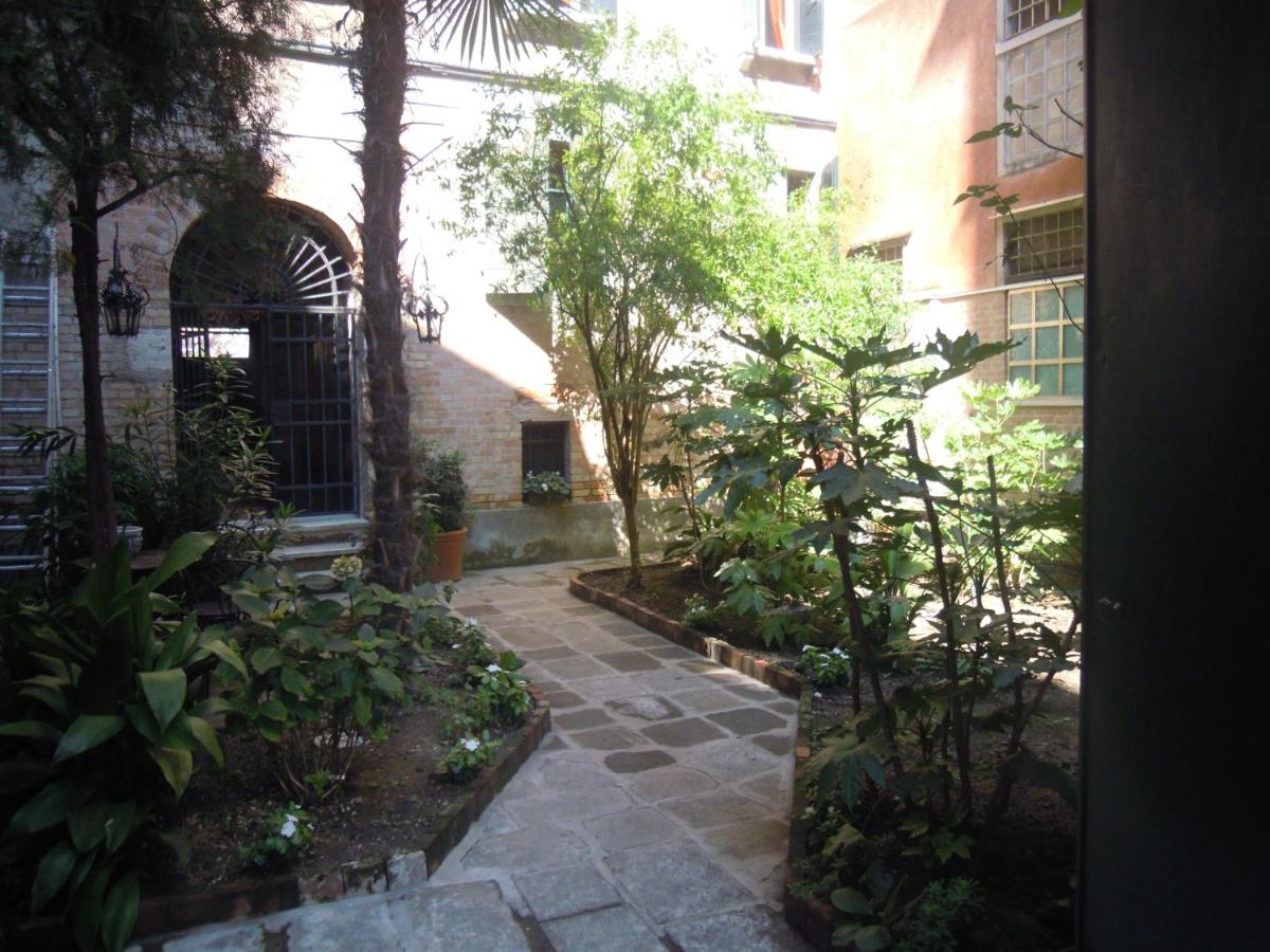 La Residenza 818 - B&B