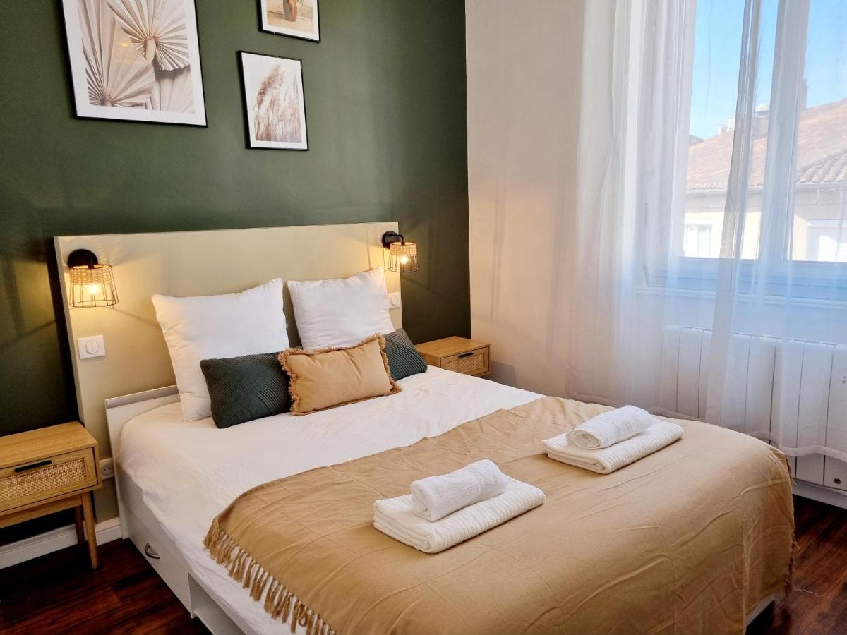 Meublés du chêne vert, cœur de Jarnac - B&B