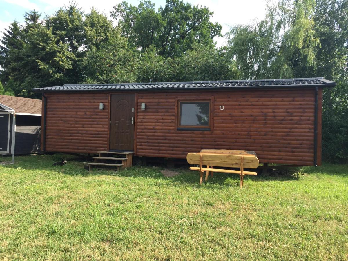 Domek przy stawie - B&B