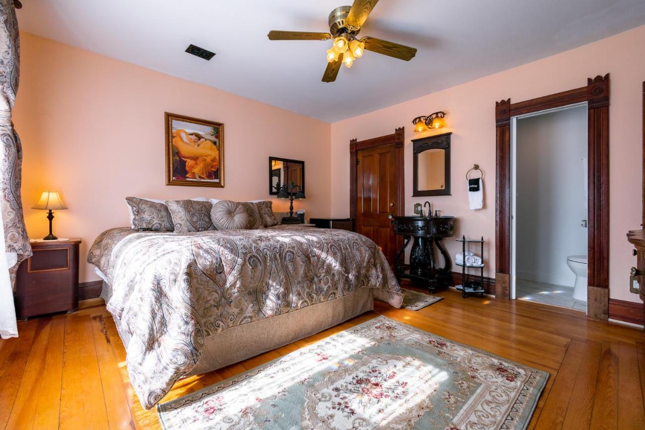 King Suite with Balcony