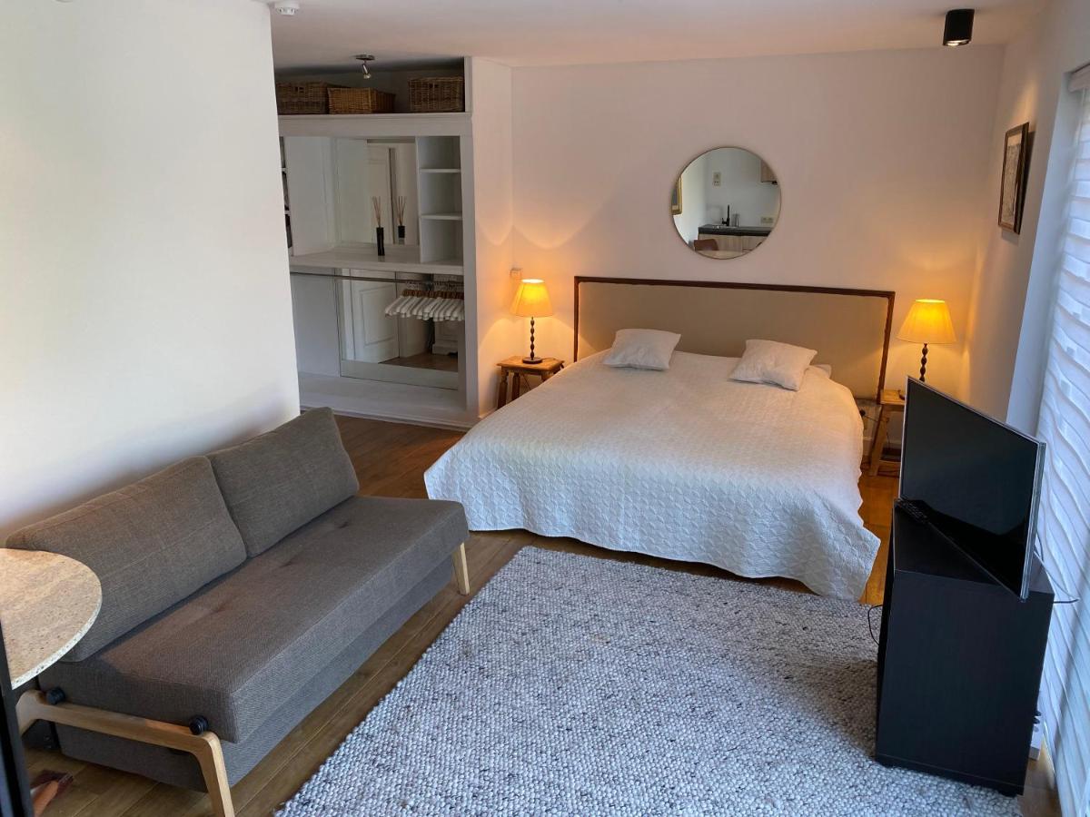 Horenbecca studio met tuin zwembad & bistro - B&B Heurbeek