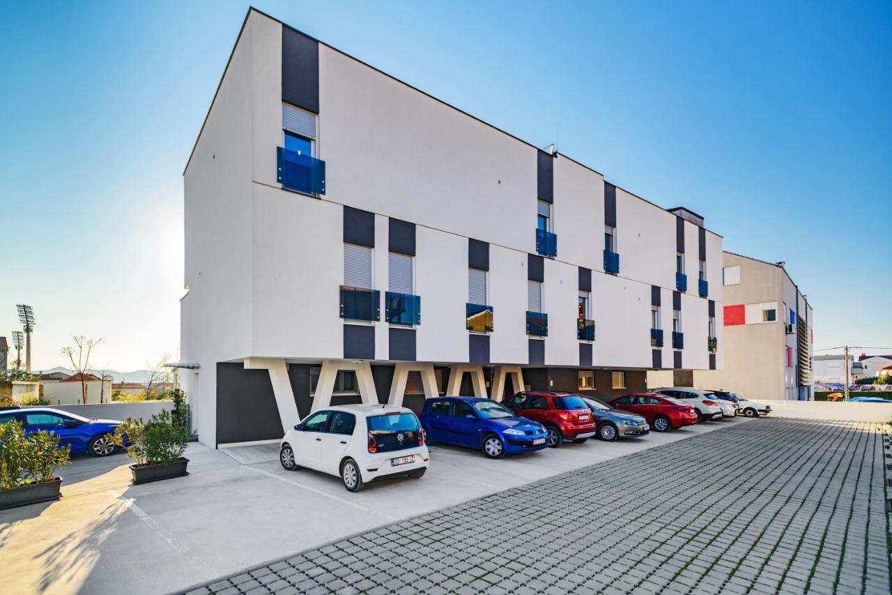 Holiday apartment Zadar - with summer balcony and parking - B&B Zadar