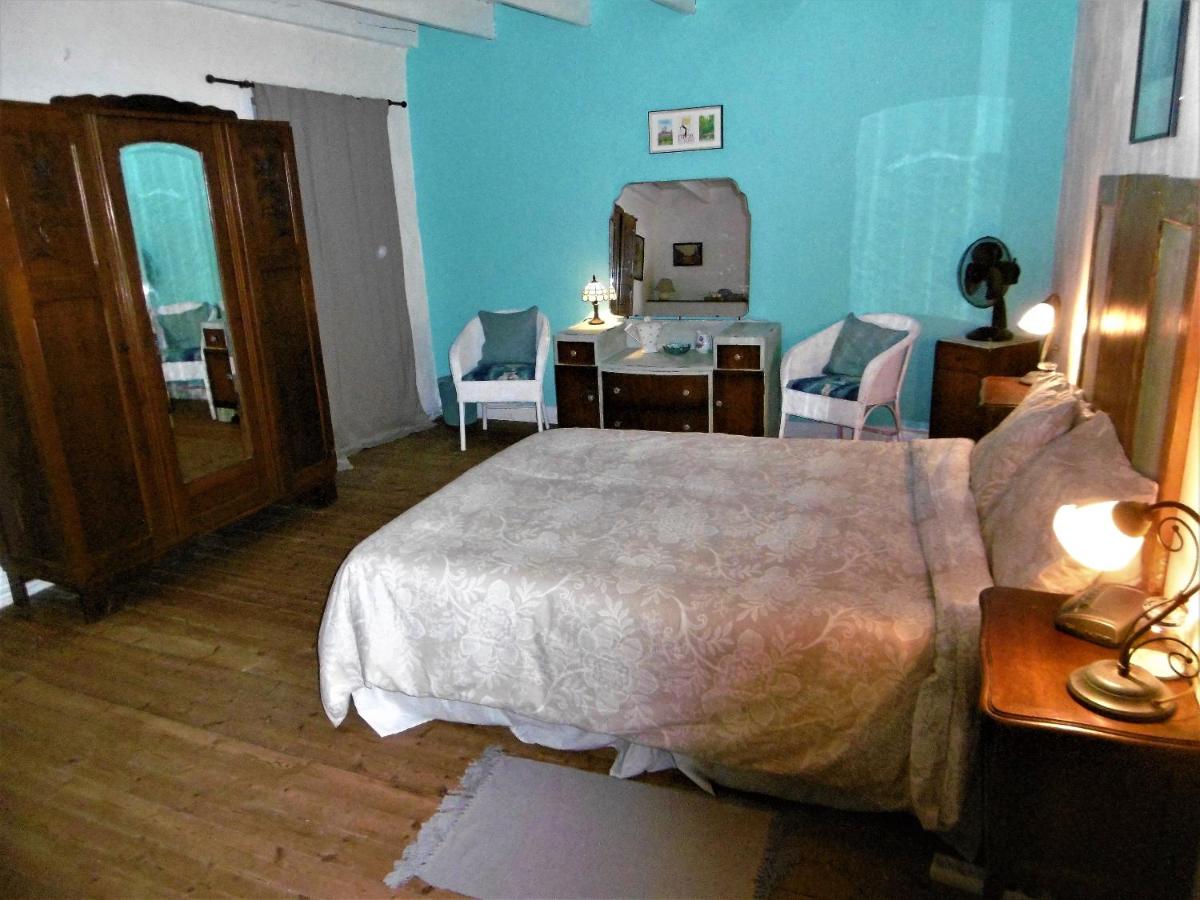 Camera Matrimoniale/Doppia con Letti Singoli con Bagno Privato