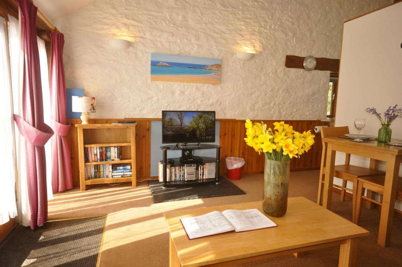 B&B Newquay - Bowgie at Trewerry Cottages - Away from it all, close to everywhere - Bed and Breakfast Newquay