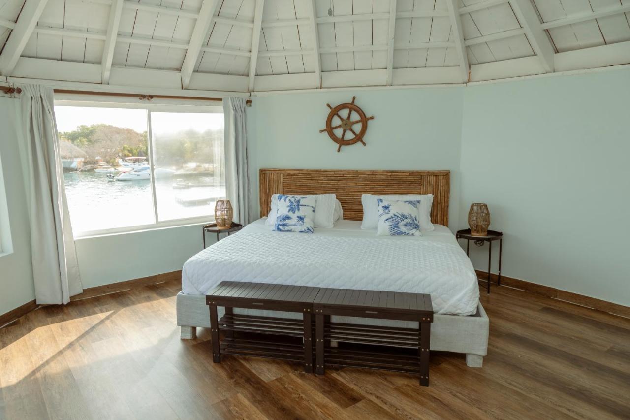 Standard Triple Room with Sea View
