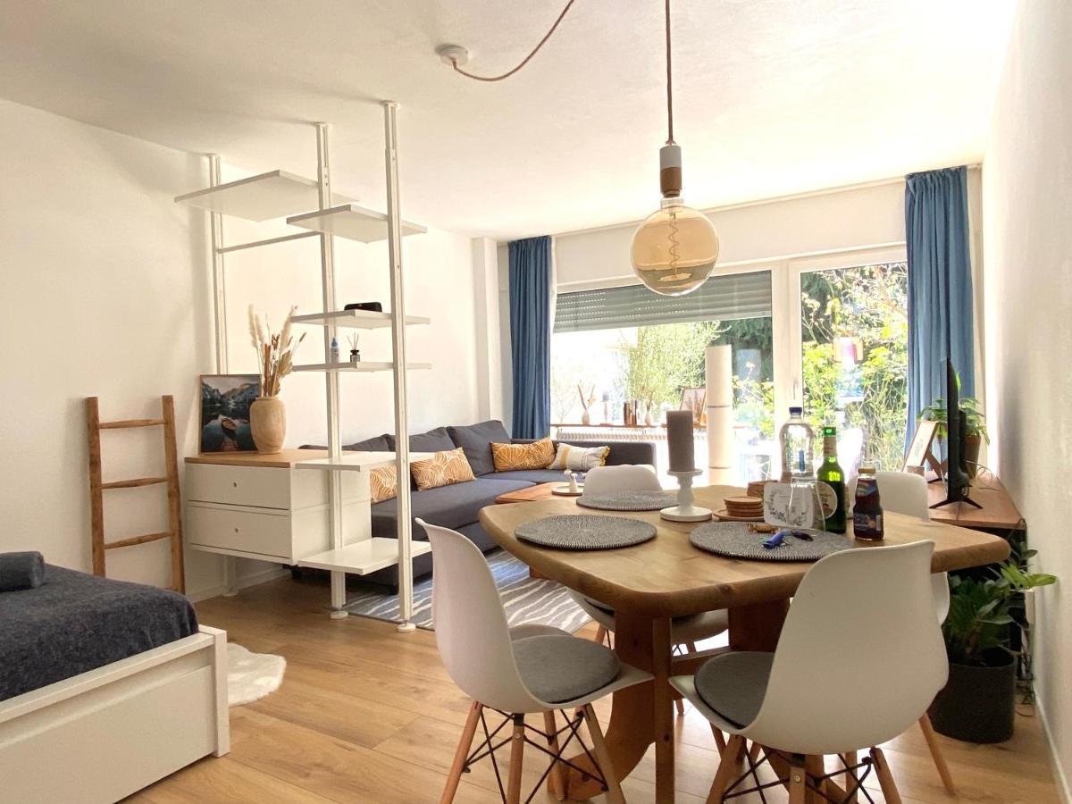 B&B Pforzheim - Ferienwohnung Schwarzwaldstraße - Bed and Breakfast Pforzheim