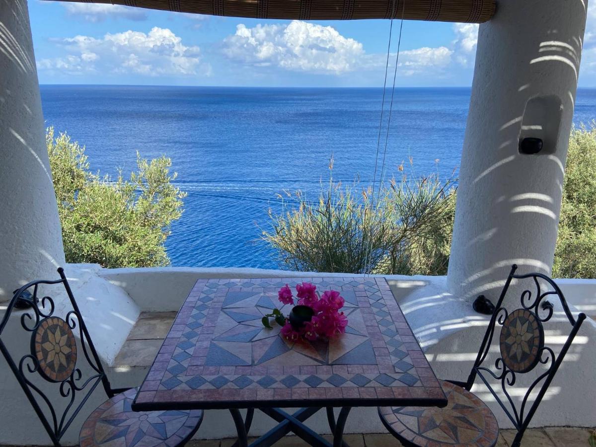 B&B Lipari - Casa luna Incredible Sea View - Bed and Breakfast Lipari