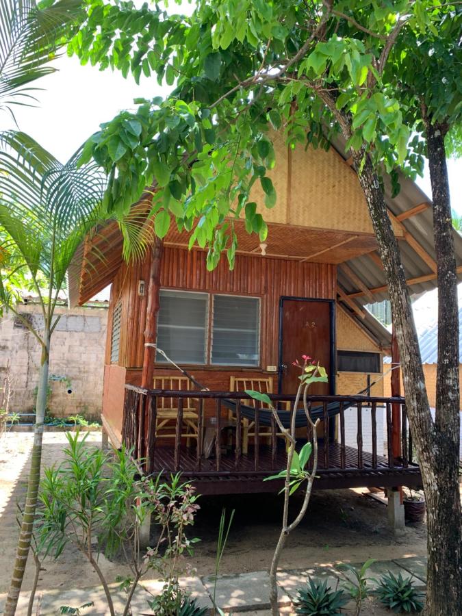Montra Long Beach Bungalows - B&B