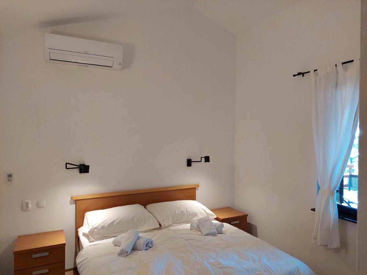 Gavza Joy - Bed and Breakfast Cres (stad)