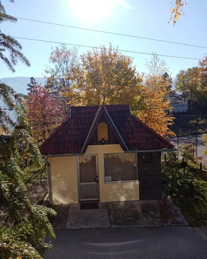 Apartman Oreol - Bed and Breakfast