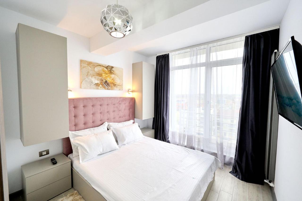 Royale Sundance Studios Beach Spa & Pool Mamaia Nord - B&B Mamaia