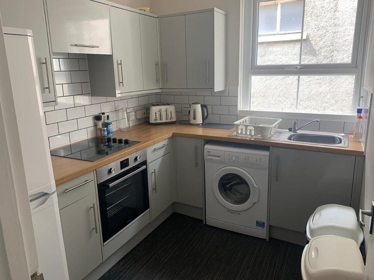 Central Tenby Private Pad - View of High Street - Ferienwohnung