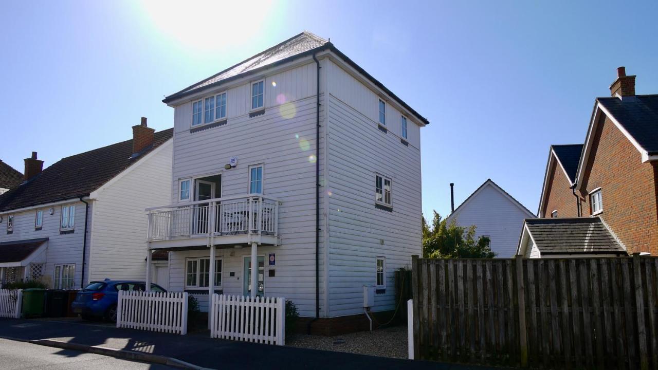 B&B Rye - The Salty Dog holiday cottage, Camber Sands - Bed and Breakfast Rye