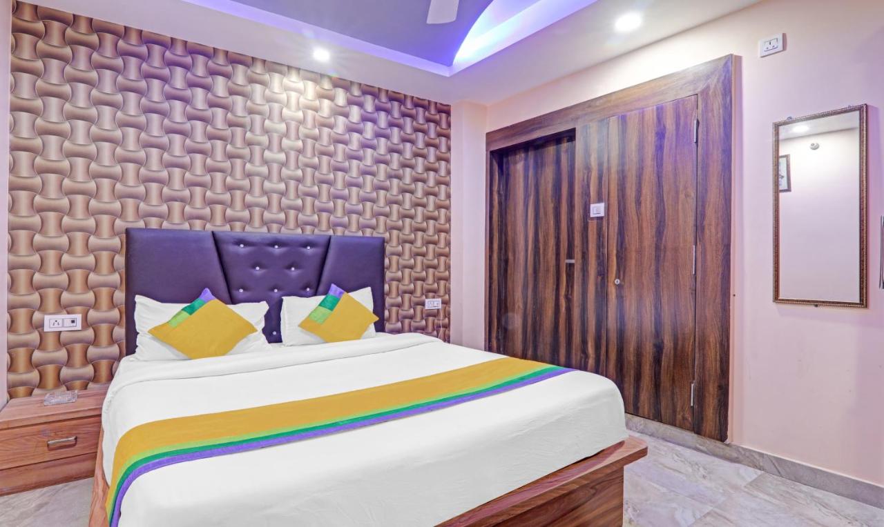 B&B Jahāngīrābād - Itsy By Treebo - Hotel Royal Galaxy New Bairahana Allahabad - Bed and Breakfast Jahāngīrābād