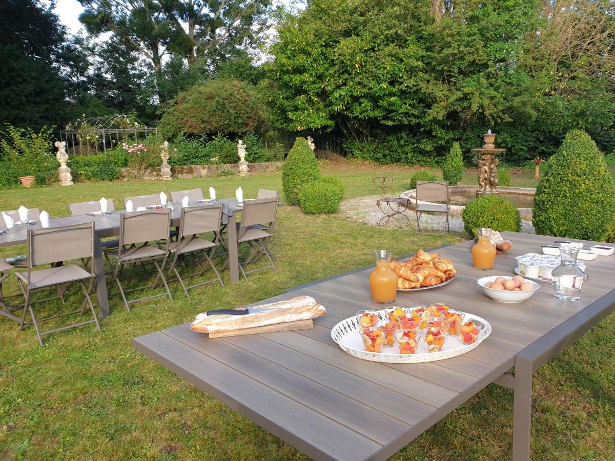 La Villa des Arts - B&B Savigné-l'Évêque