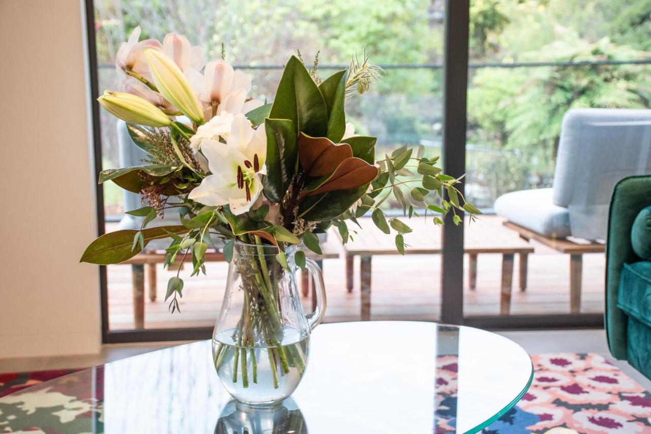 Brookside Central Wanaka Luxury Apartment - B&B