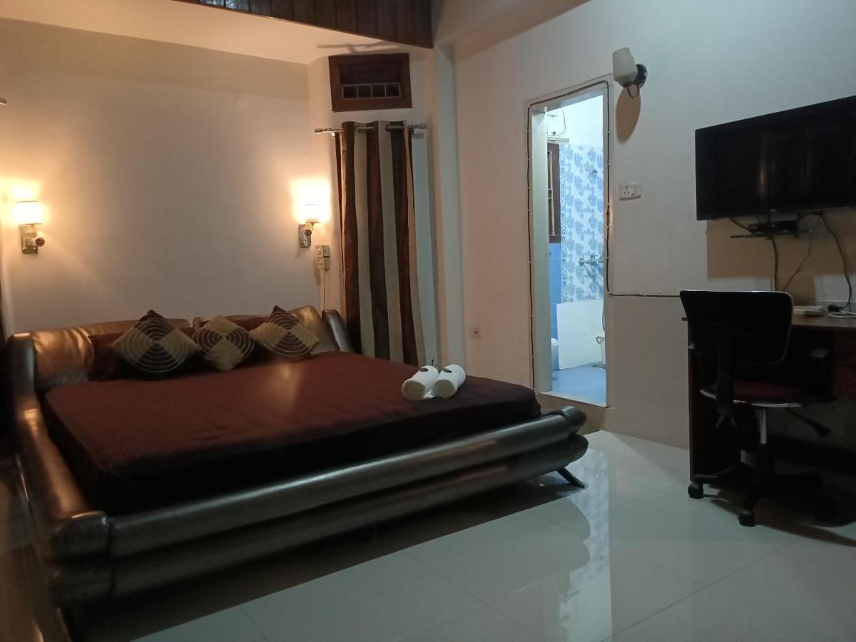 Triple Room with Bathroom