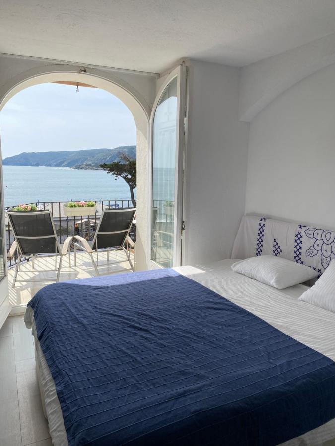 Studio Apartment with Sea View