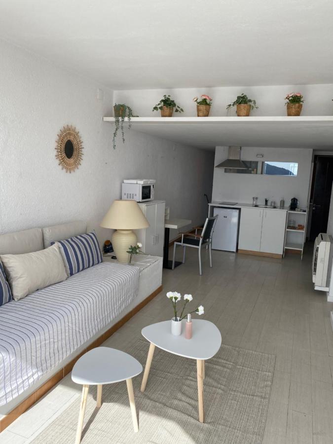 Studio Apartment with Sea View