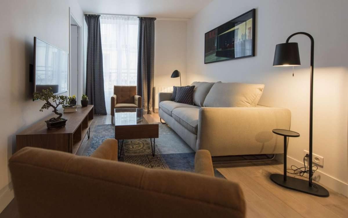 Deluxe Two-Bedroom Apartment