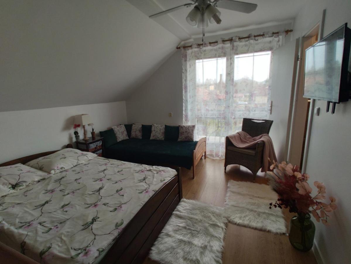 Triple Room with Private Bathroom