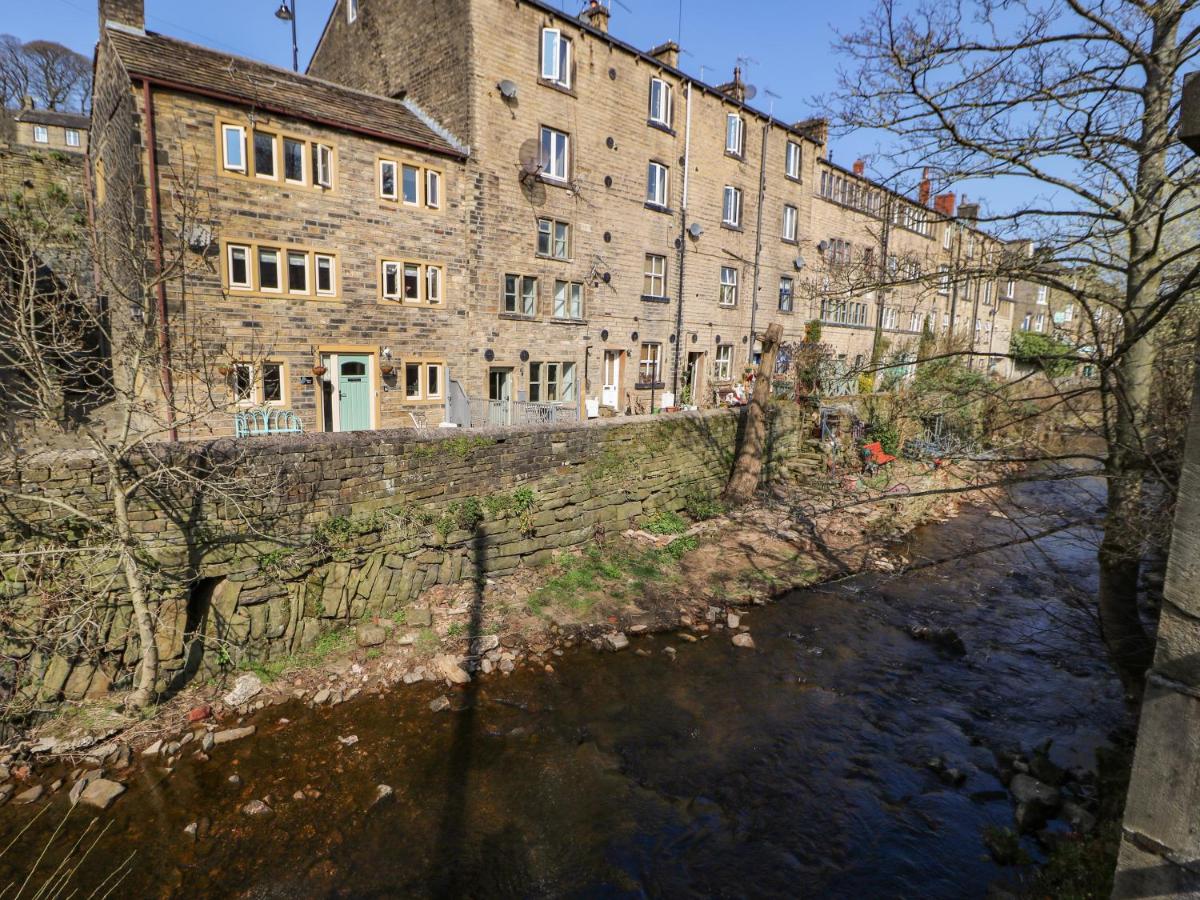 B&B Holmfirth - Kingfisher Cottage - Bed and Breakfast Holmfirth