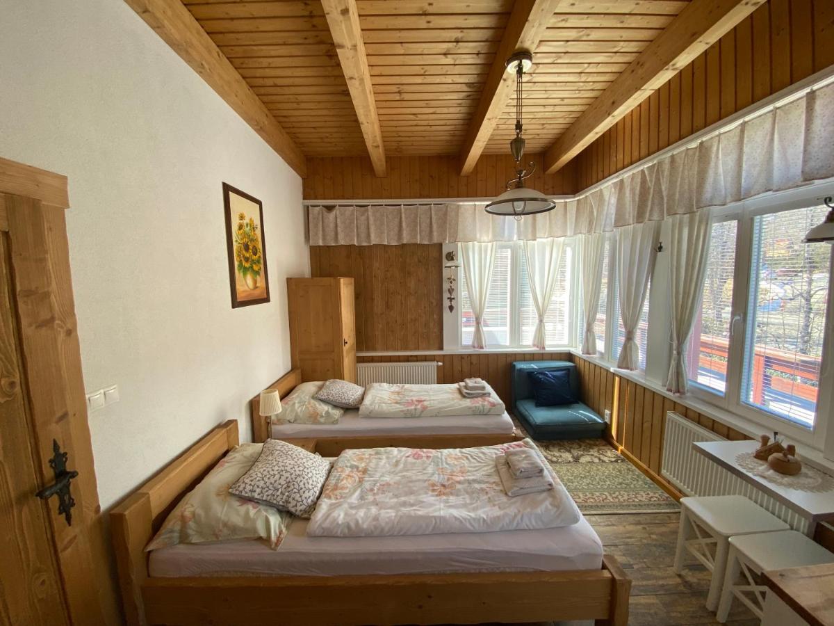 Double or Twin Room with Mountain View