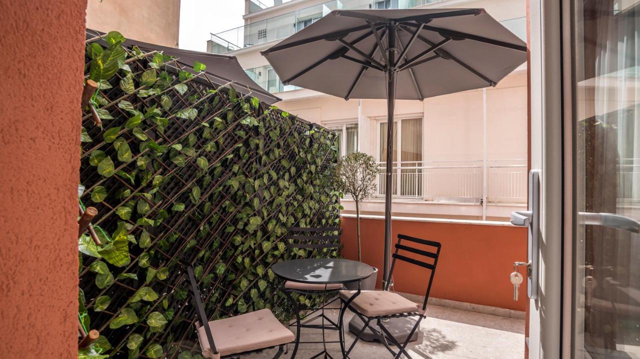 Triple Room with Terrace