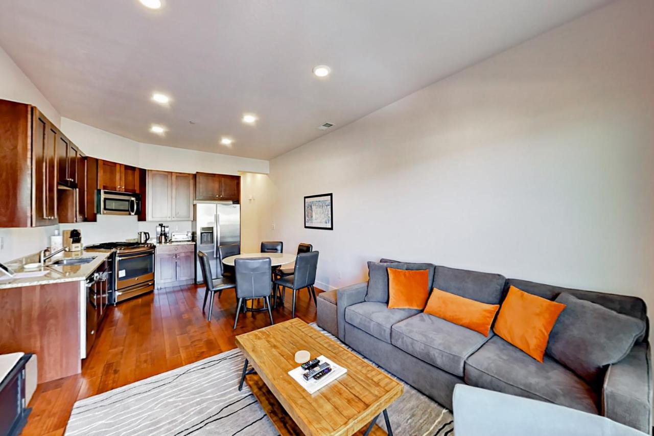 Newpark Terraces 24 - B&B
