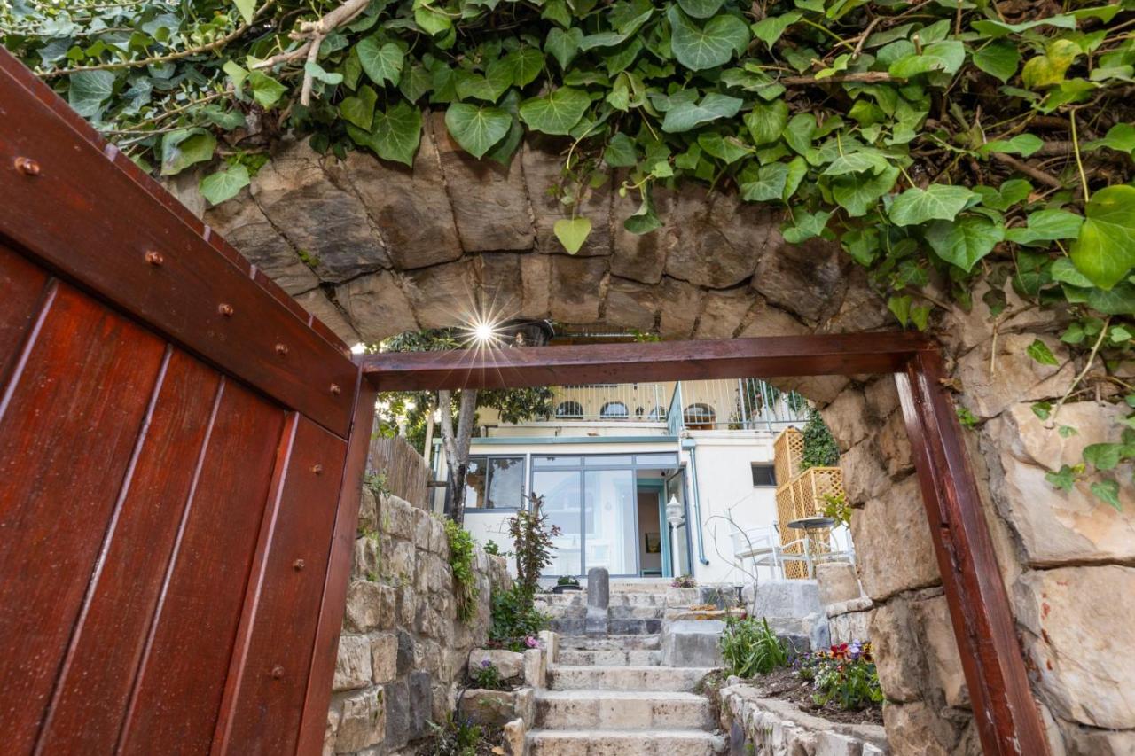 פינה שקטה בראש פינה העתיקה Quite Corner in old Rosh-Pina - B&B Rosh Pina