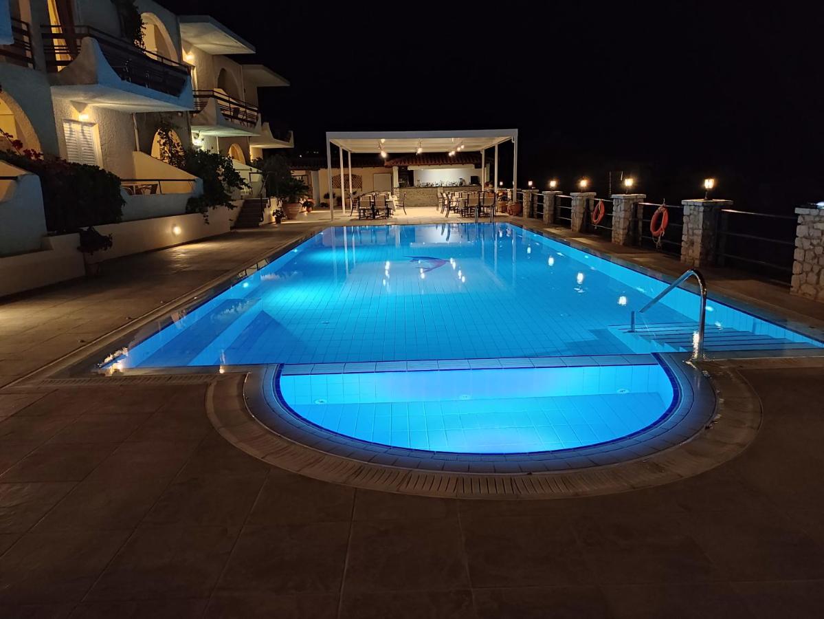Monolocale (2 Adulti) con Vista sul Mare