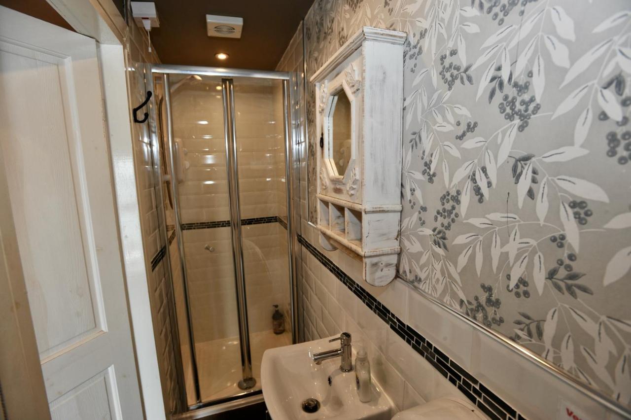 Double room en-suite - R1