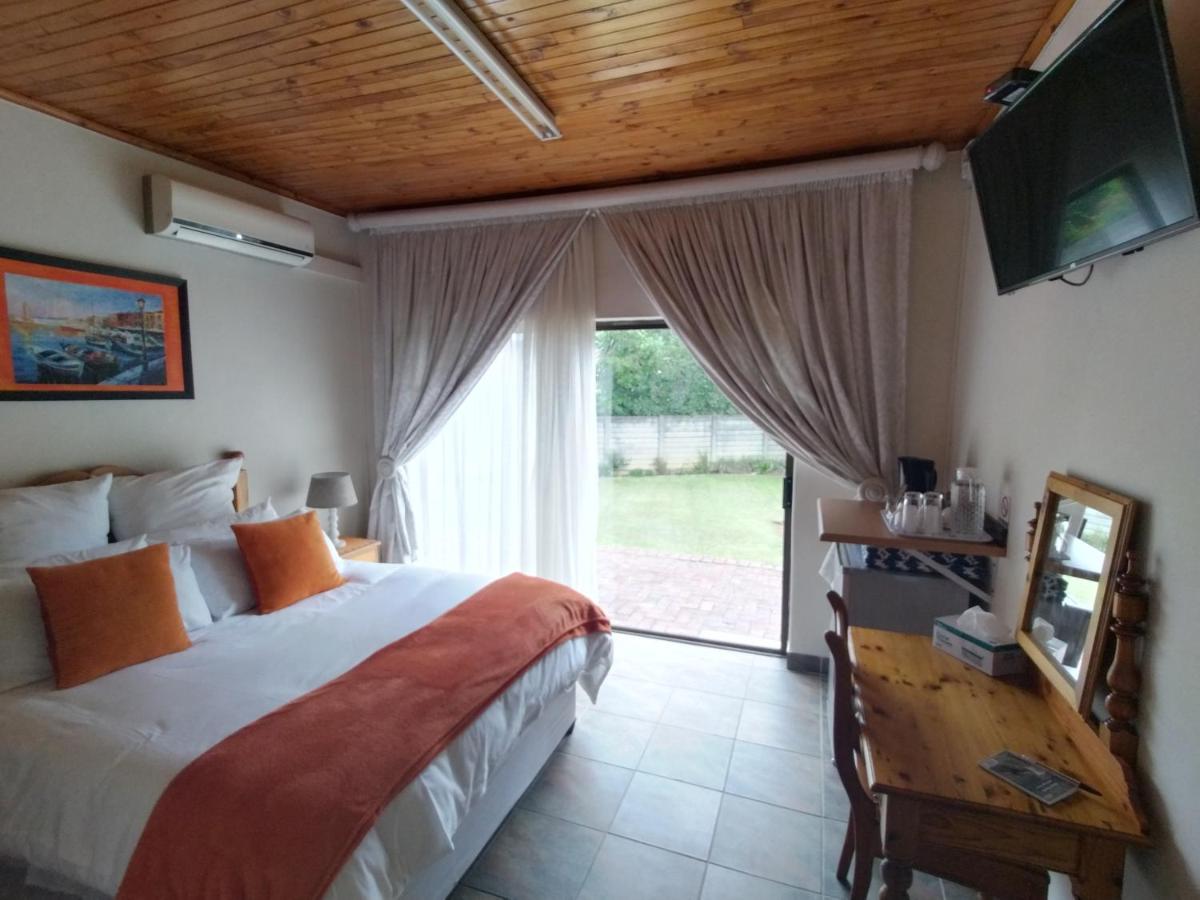 Double Room with Private External Bathroom