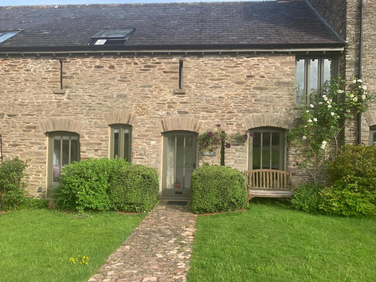 B&B Kingsbridge - Luxury barn conversion near Salcombe & Kingsbridge, South Devon - Bed and Breakfast Kingsbridge