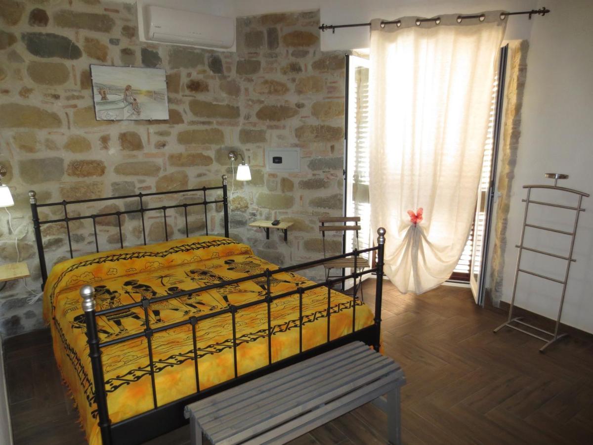 B&B Santo Stefano di Camastra - Aurora Bed and Breakfast - Bed and Breakfast Santo Stefano di Camastra