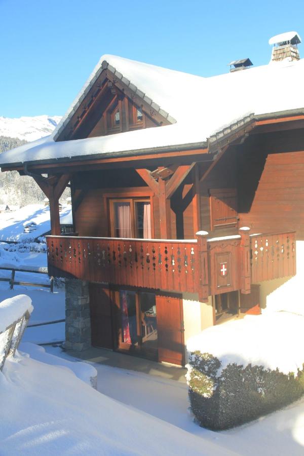 Appartement chaleureux à Les Houches 29 m² avec piscine partagée - Bed and Breakfast